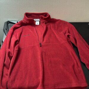 Red men’s large Columbia fleece pullover